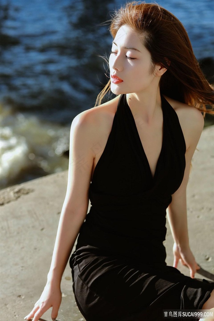 小情侣自拍露脸欢爱小视频