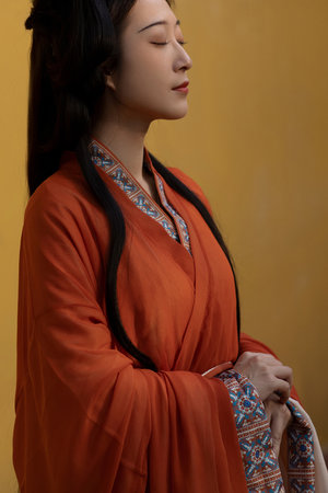 男同桌上课狂揉我下边