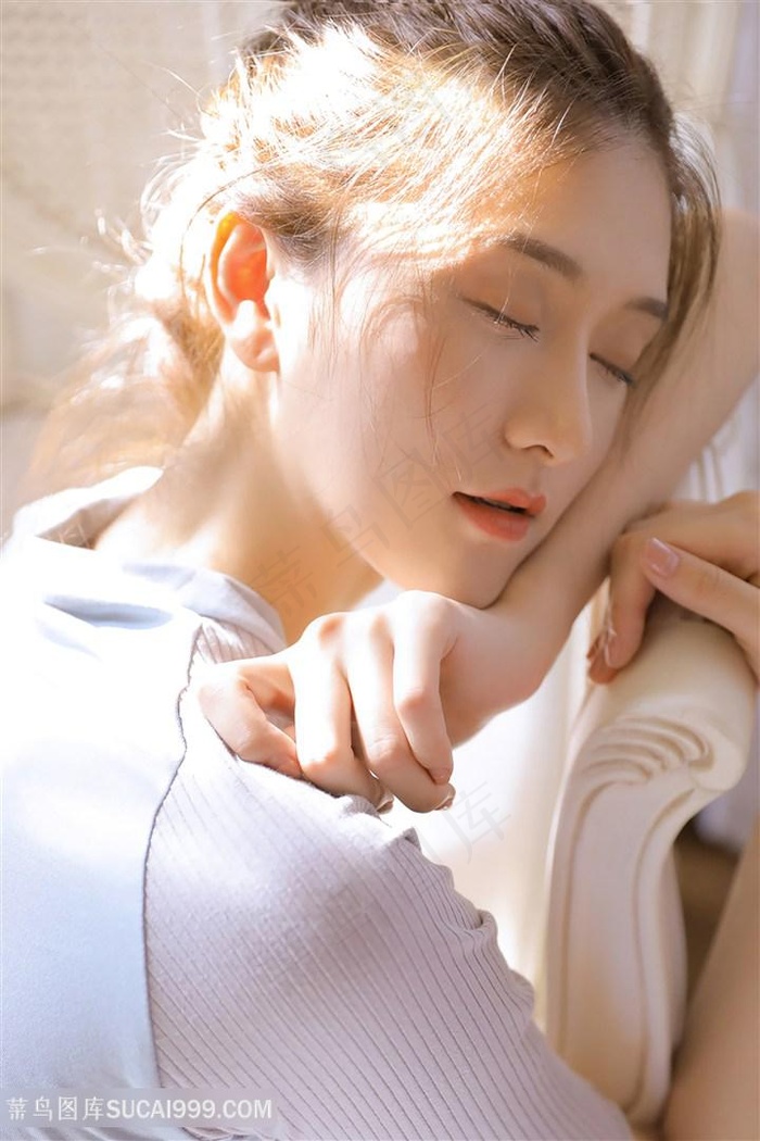 亚洲成在人线壁咚影院